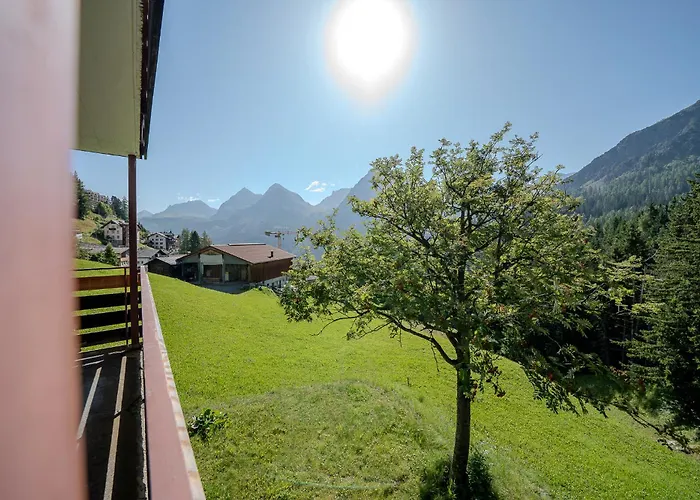Апартаменты Marlenca 2 By Vacations, Familienwohnung Mit Bergblick In Der Naehe Des Skilift-kulm Ароза